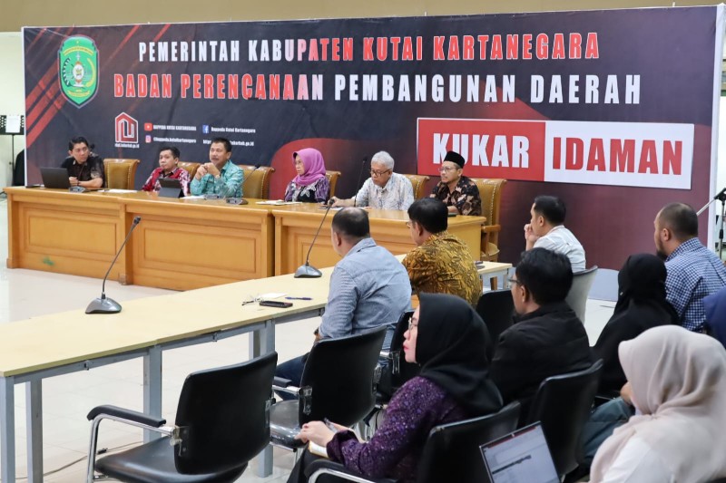 Sekda Kukar Ingatkan OPD untuk Fokus pada Peningkatan PAD di Forum Daerah