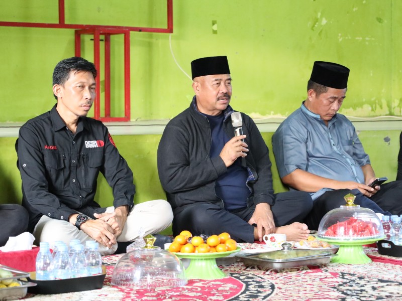 Bupati Kukar Serahkan Bantuan Sarana Prasarana Peribadatan di Rapak Lambur untuk Dukung Syiar Islam