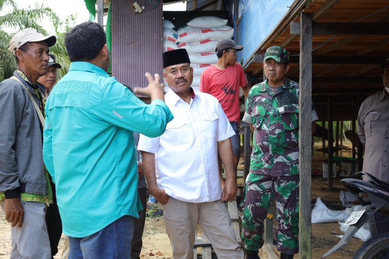 Bupati Kukar Edi Damansyah Dorong Pelayanan Publik di Desa Batuah Loa Janan
