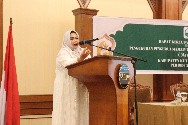 Pengurus Majelis Taklim Aswaja Kukar 2025-2030 Dikukuhkan Maslianawati di Tenggarong